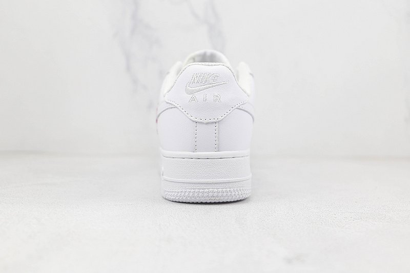 Nike Air Force 1 07 Low "Panda" фото № 9