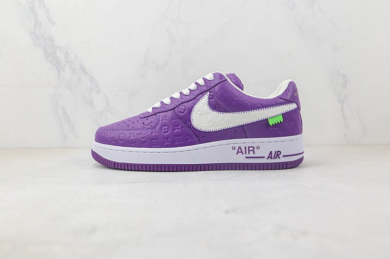 Louis Vuitton x Nike Air Force 1 Low "Purple/White/Monogram" фото № 2