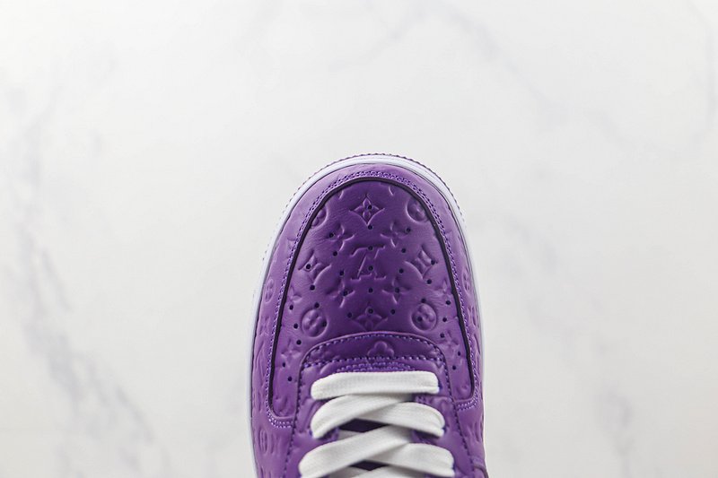 Louis Vuitton x Nike Air Force 1 Low "Purple/White/Monogram" фото № 4