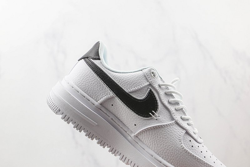 Nike Air Force 1 "Luxe" фото № 4