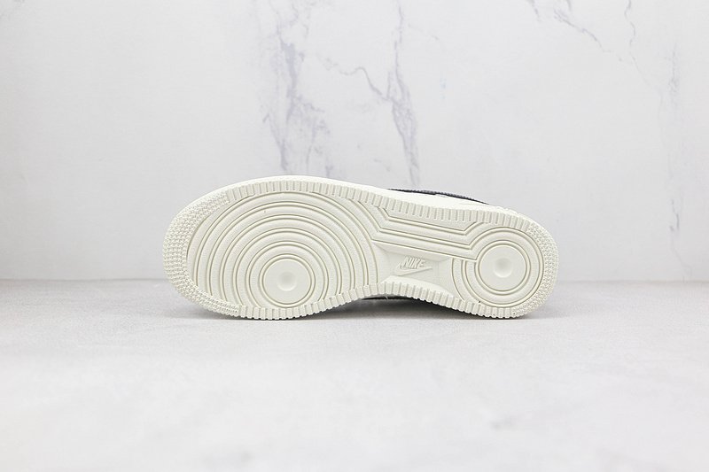 Nike Air Force 1 07 Low "Beige/Black" фото № 8