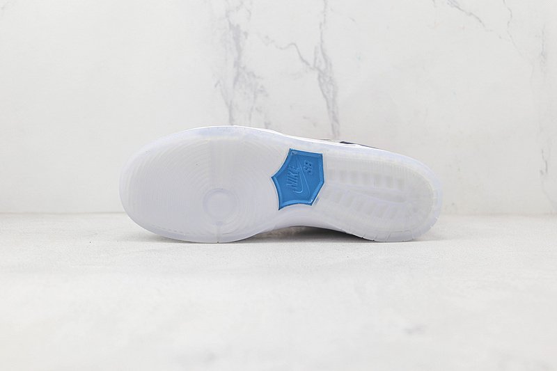 Nike SB Dunk Low "lshod Wair" фото № 9