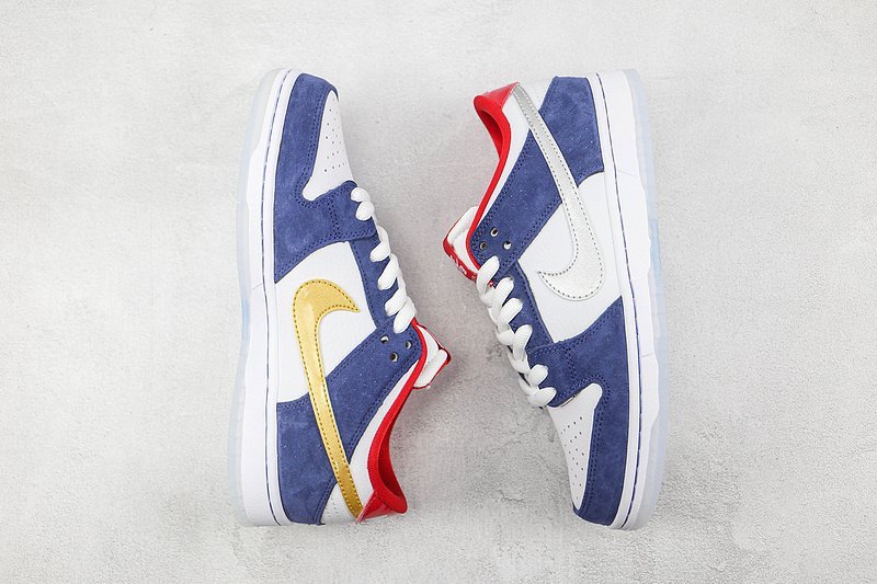 Nike SB Dunk Low "lshod Wair" фото № 7