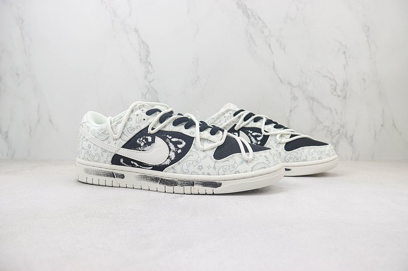 Nike Dunk Low "White/Black Paisley" фото № 6