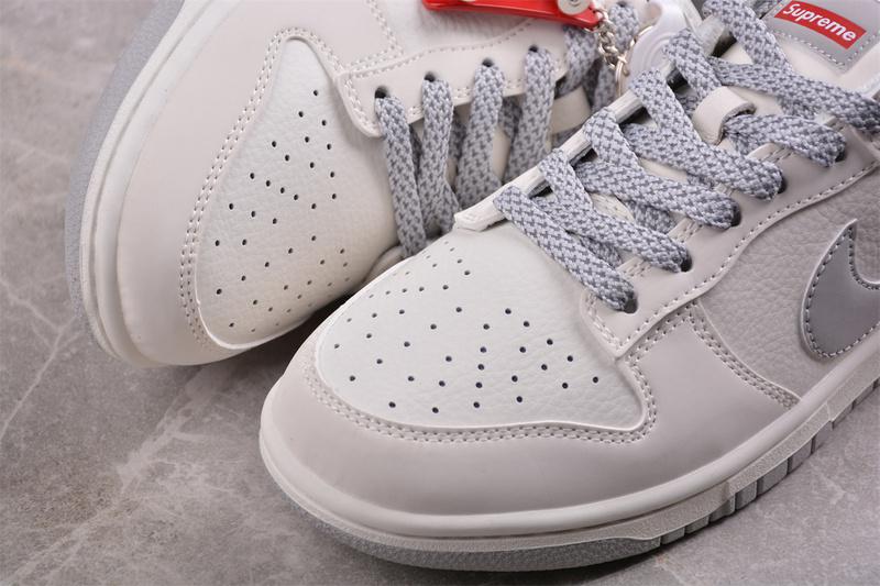 Supreme x Nike Dunk Low "Beige/Gray" фото № 3