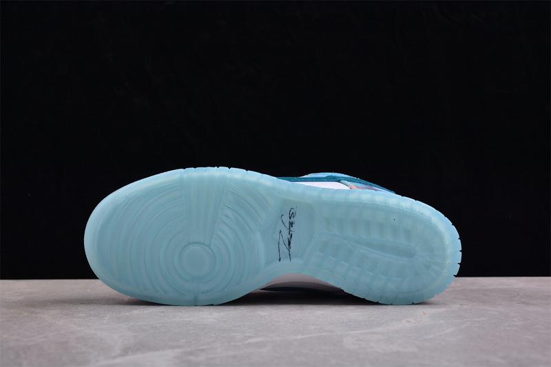 Futura x Nike SB Dunk Low "Bleached Aqua" фото № 9
