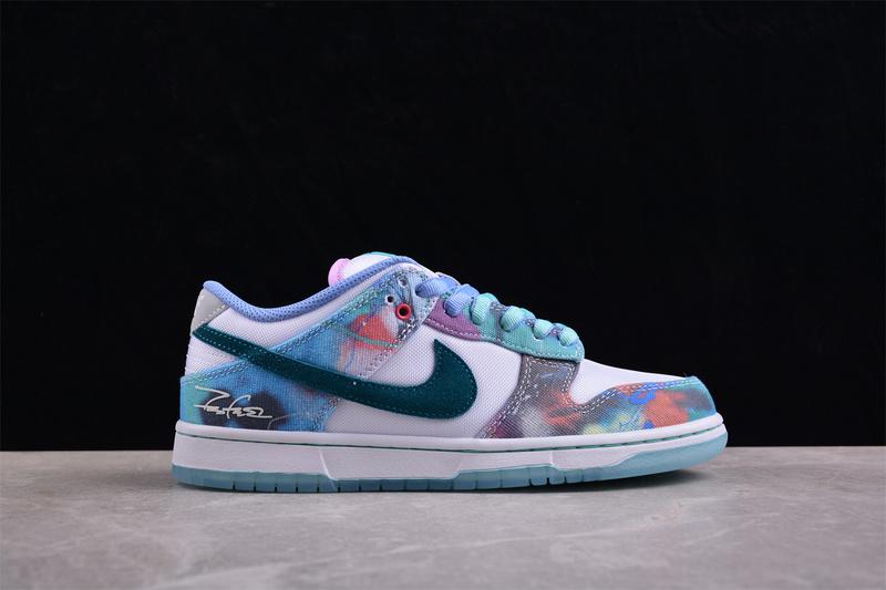 Futura x Nike SB Dunk Low "Bleached Aqua" фото № 6