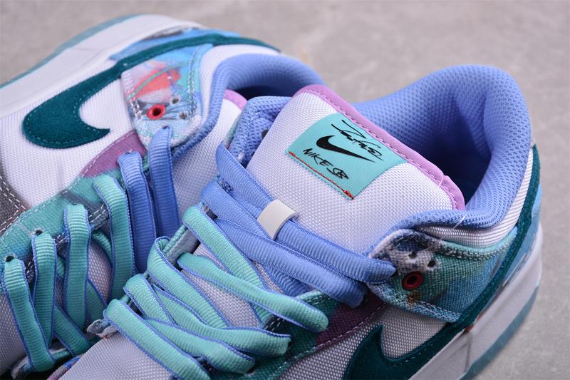 Futura x Nike SB Dunk Low "Bleached Aqua" фото № 4