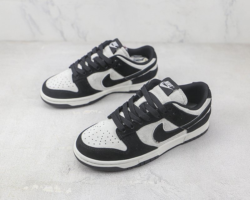 Otomo Katsuhiro x Nike SB Dunk Low "Blackie Grey" фото № 5