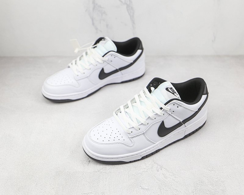 Nike Dunk Low "Panda" фото № 5