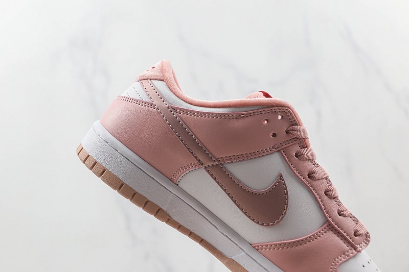 Nike Dunk Low GS "Pink Velvet" фото № 4