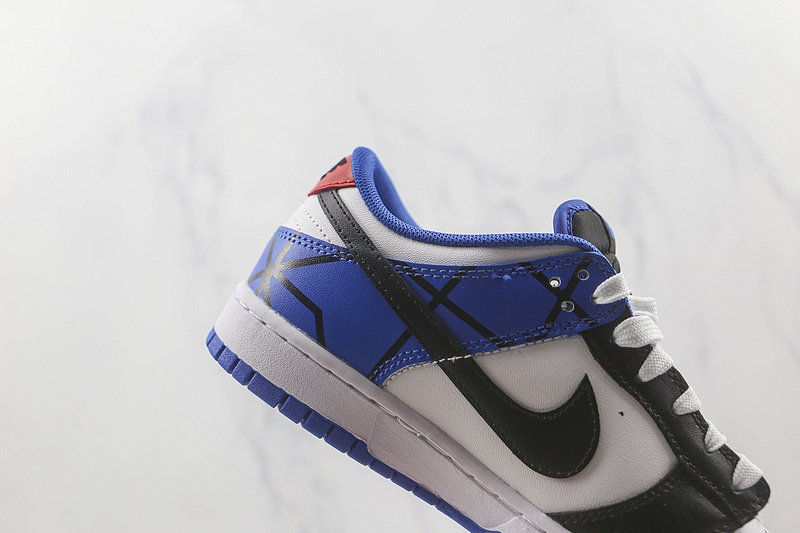 Nike SB Dunk Low "Royal Blue/White/Black" фото № 4