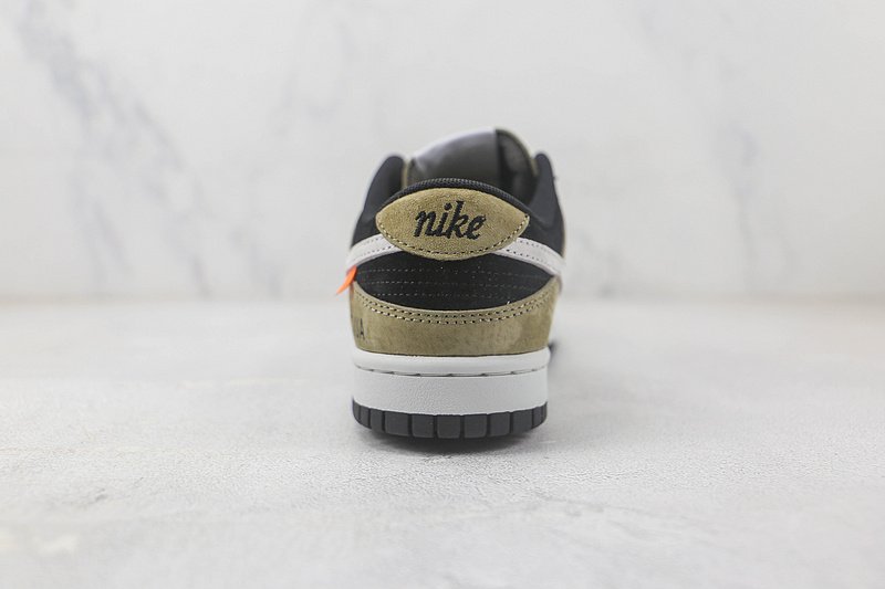 WTVUA x Nike SB Dunk Low "Dark Green/Black/White" фото № 8