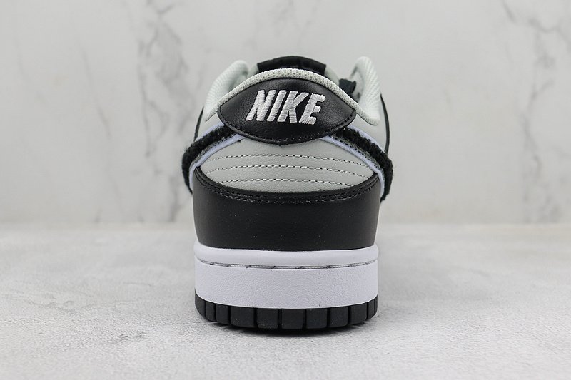 Nike Dunk Low "Chenille Swoosh Black/Grey" фото № 9
