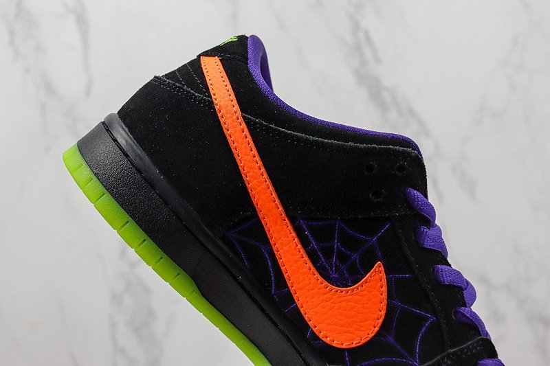 Dunk SB Low "Night of Mischief Halloween" фото № 3