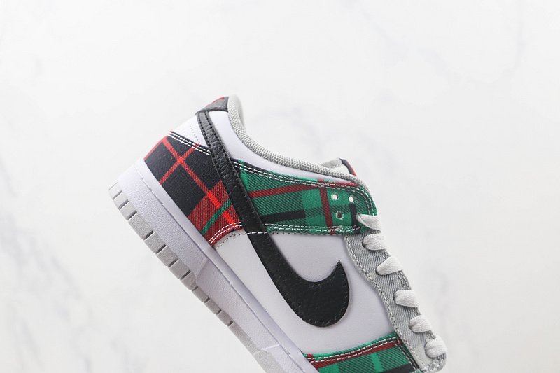 Nike Dunk Low "Plaid" фото № 3