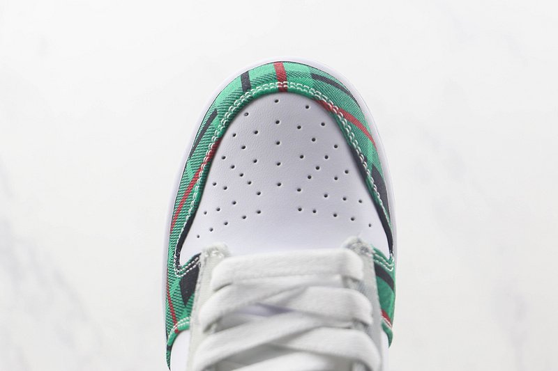 Nike Dunk Low "Plaid" фото № 4
