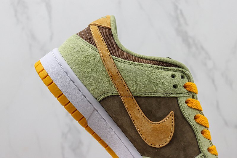 Nike Dunk Low "Dusty Olive" фото № 3