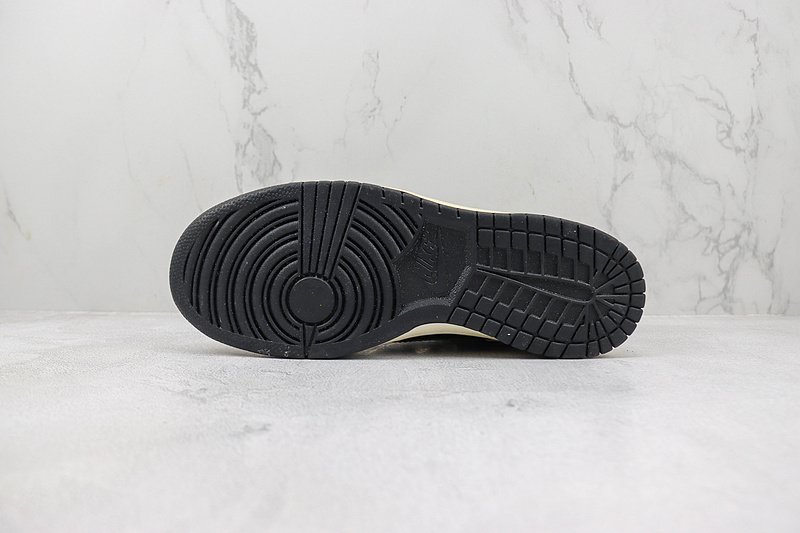 Nike SB Dunk Low "Black/Bamboo Green" фото № 8