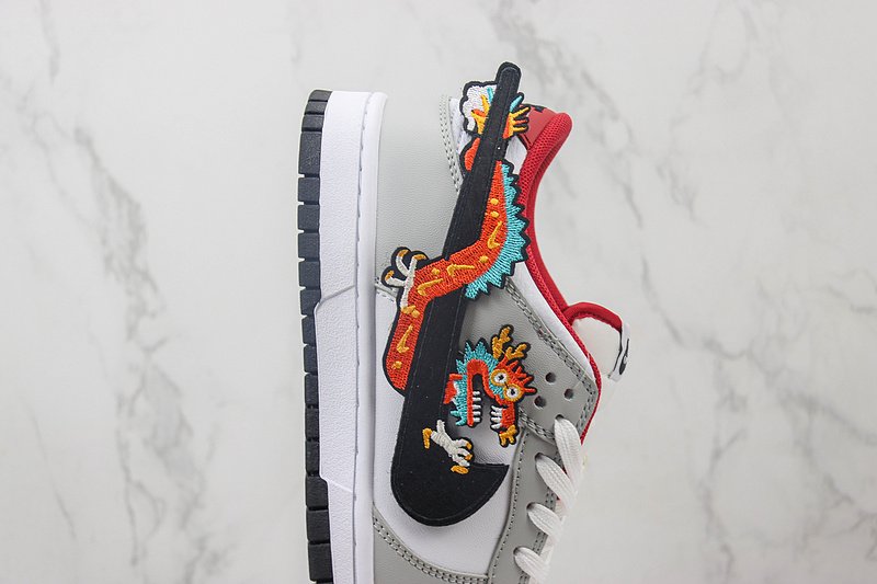Nike Dunk Low "Dragon 2024" фото № 3