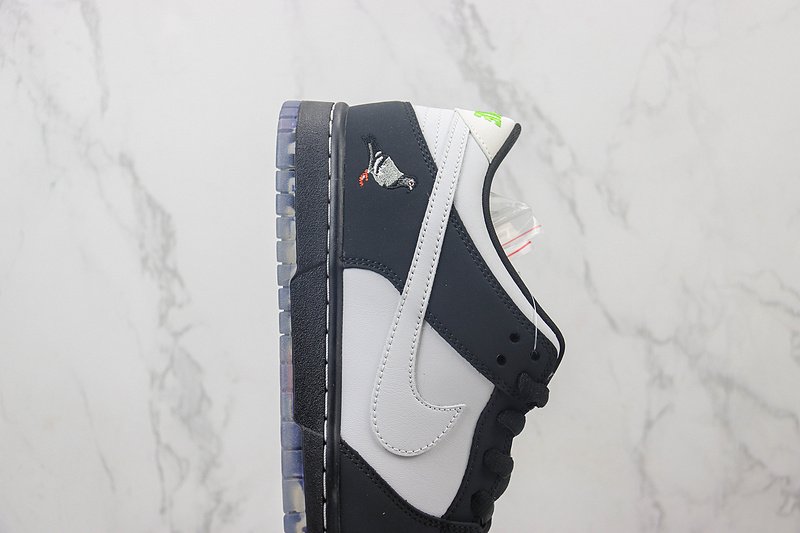Jeff Staple x Nike Dunk Low "Black/White" фото № 3