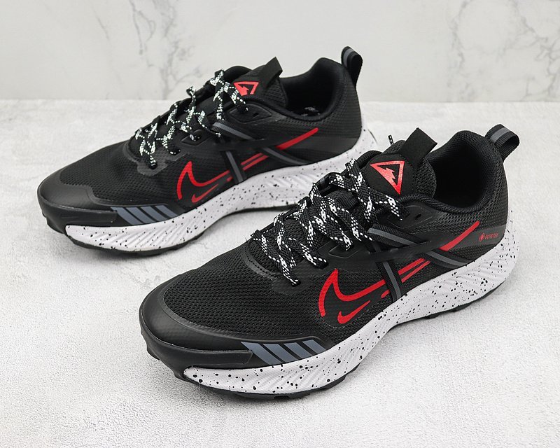 Gore-Tex x Nike Zoom Pegasus Trail 2 "Black/Red/White" фото № 5