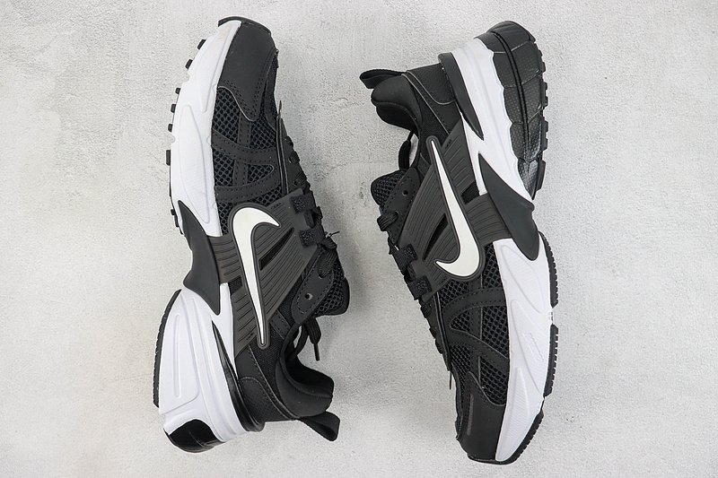 Nike Runtekk "Black/White" фото № 6