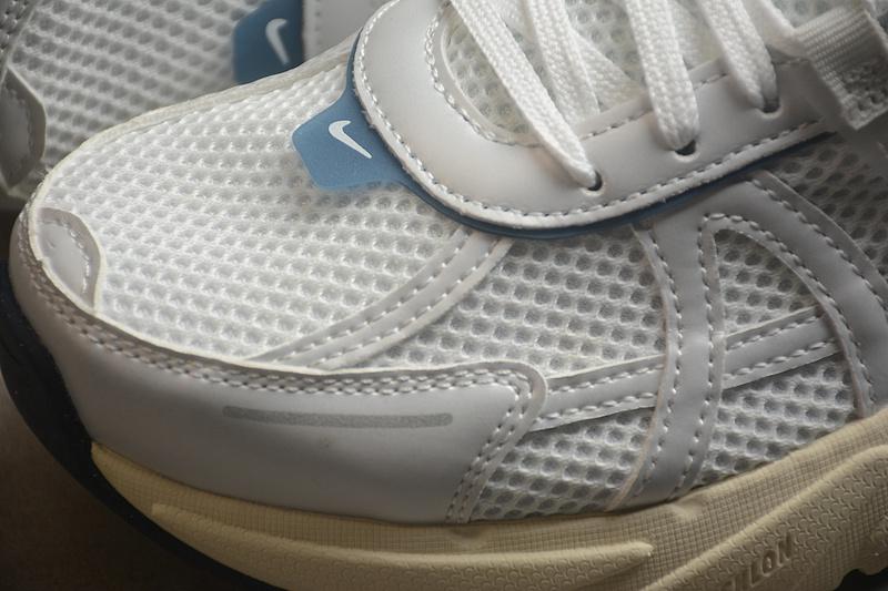 Nike V2K Run Runtekk "Summit White Metallic Silver" фото № 7