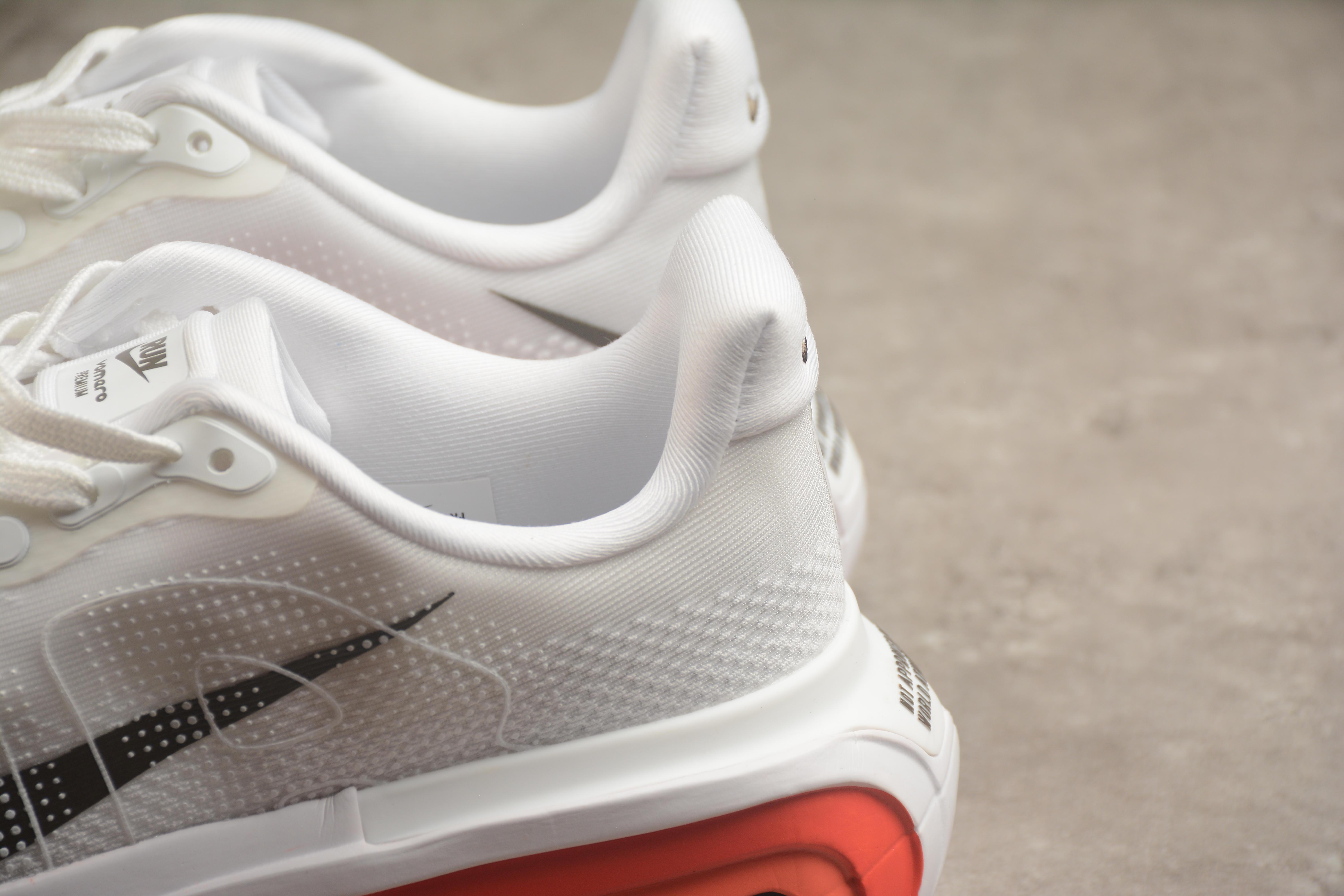Nike Vomero Premium "Light Bone/Black/Chalk" фото № 6