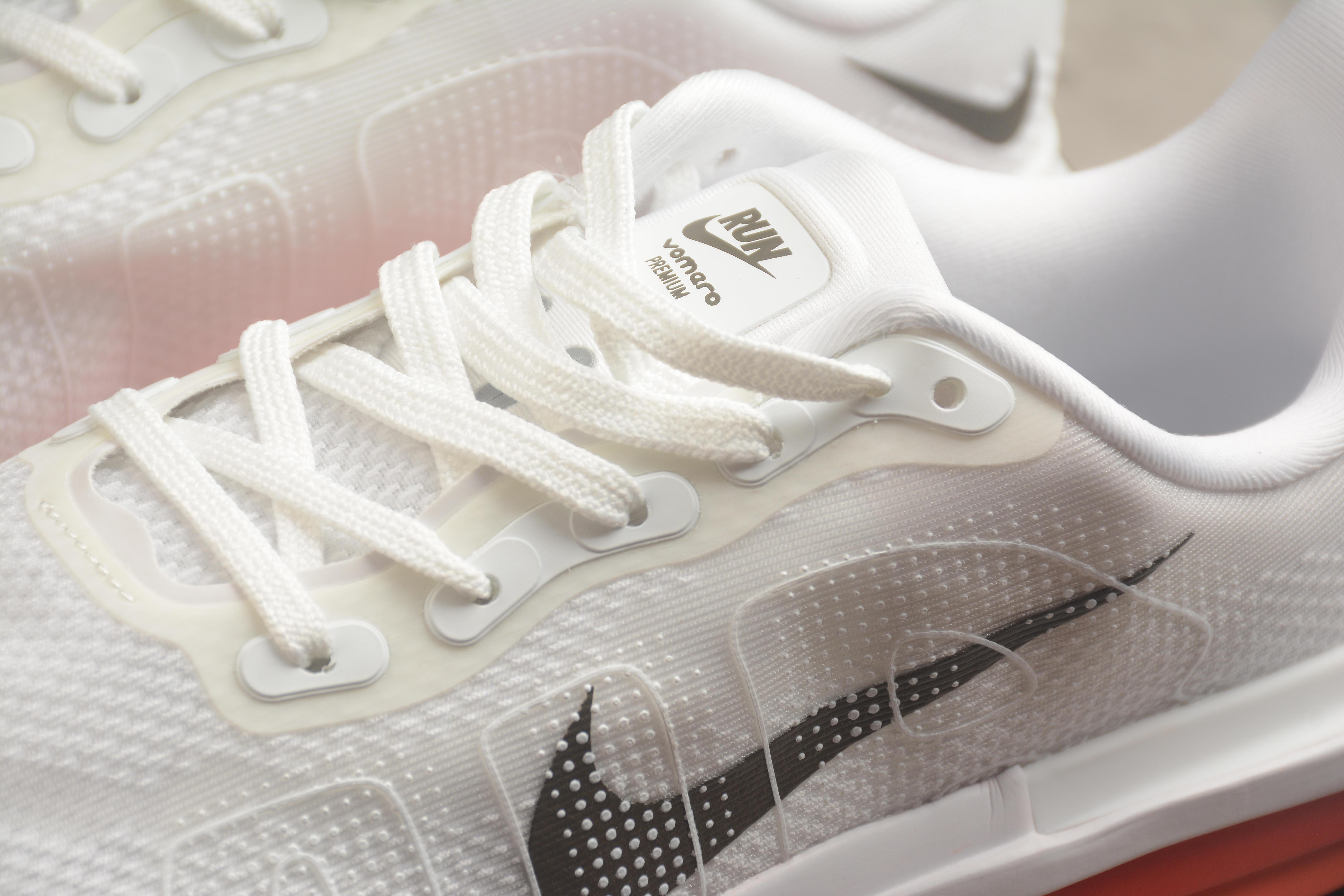 Nike Vomero Premium "Light Bone/Black/Chalk" фото № 5