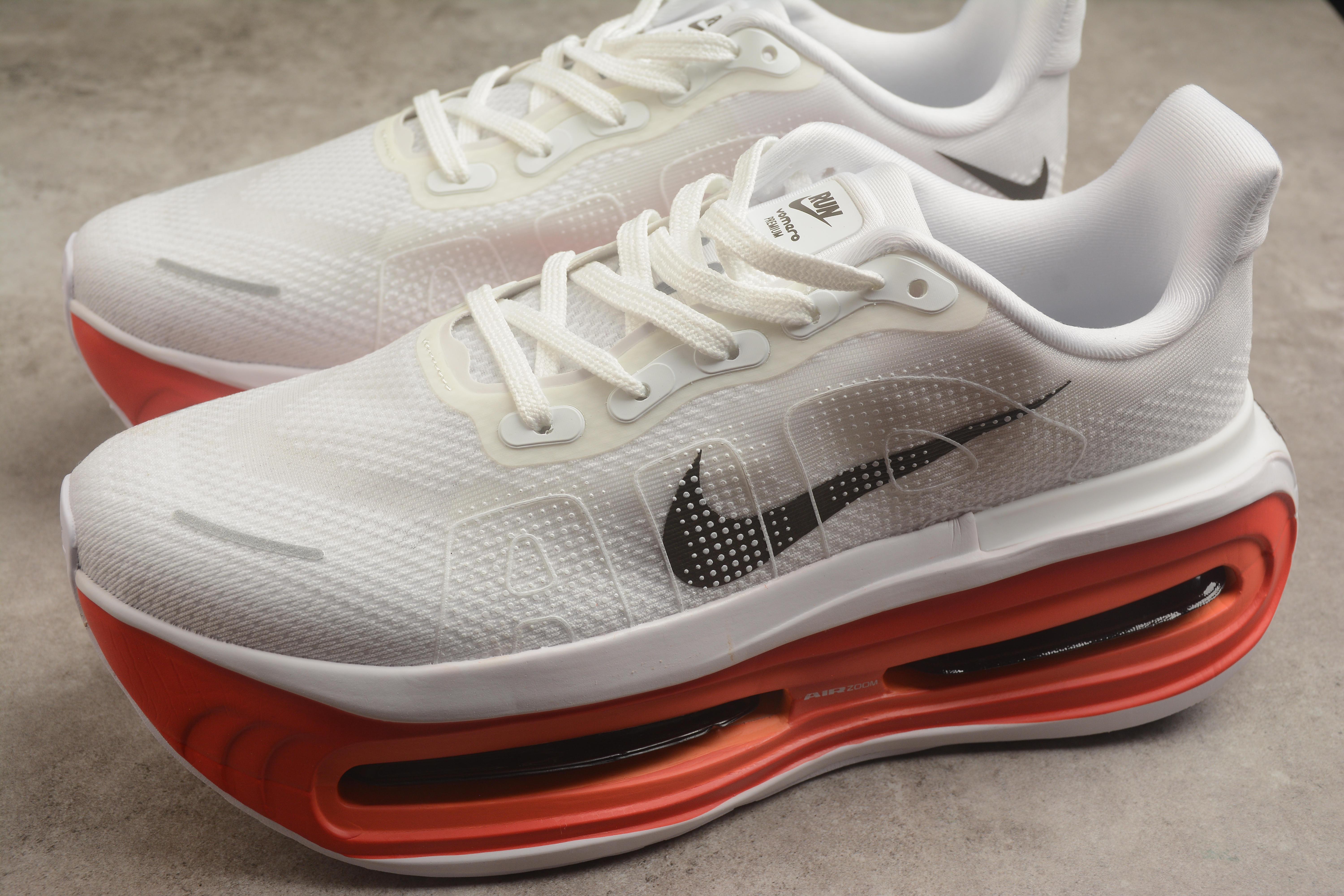 Nike Vomero Premium "Light Bone/Black/Chalk" фото № 3