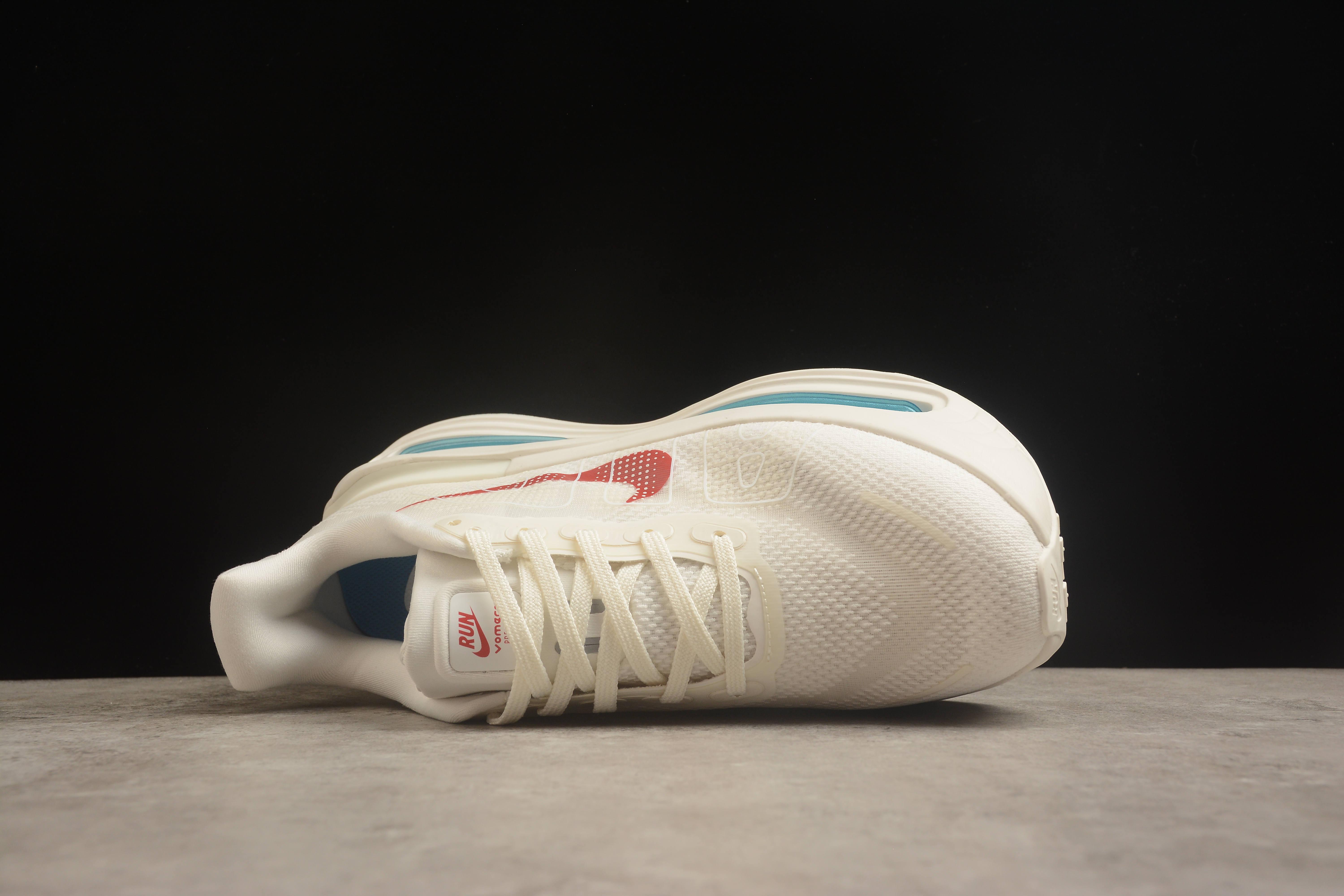 Nike Vomero Premium "Cream/Light Aqua" фото № 8
