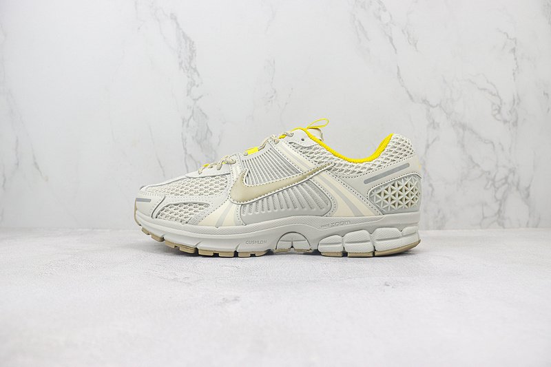 Nike Zoom Vomero 5 "Light Bone Yellow" фото № 2