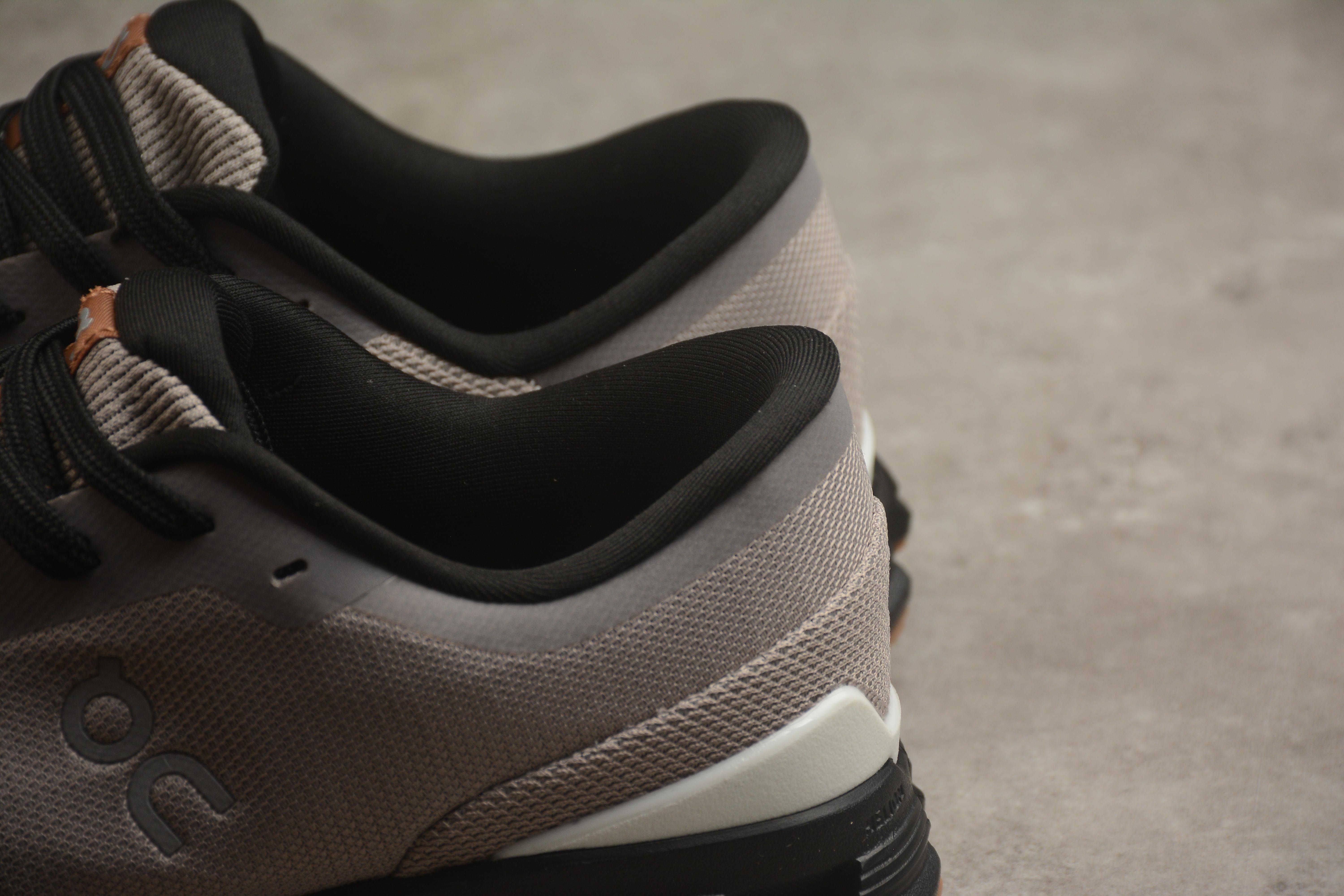 On Cloud X 4 "Fog Black" фото № 9