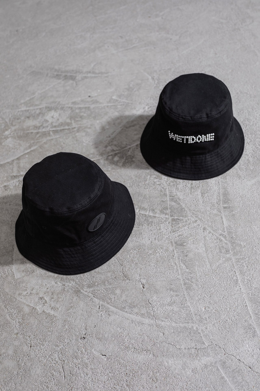 Панамка We11done Embroidered Beads "Black" фото № 2