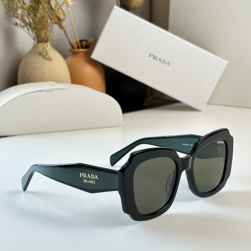 Солнцезащитные очки Prada Frame With Cut Edges "Green" фото № 2