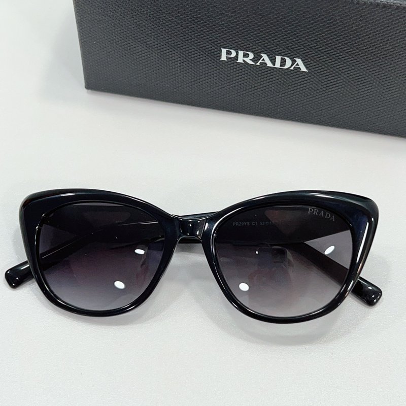 Солнцезащитные очки Prada Cat Eye Shaped Frame With Gold Logo "Black" фото № 2