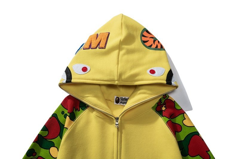 Худи A Bathing Ape Shark Hood And Pockets Camouflage Sleeves Zip "Yellow" фото № 4