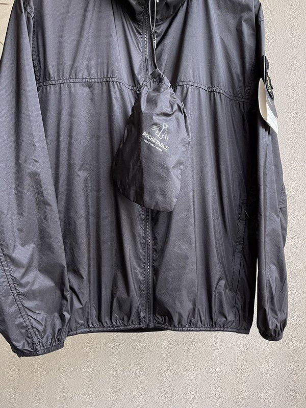 Ветровка Stone Island Lightweight With A Handbag "Black" фото № 4