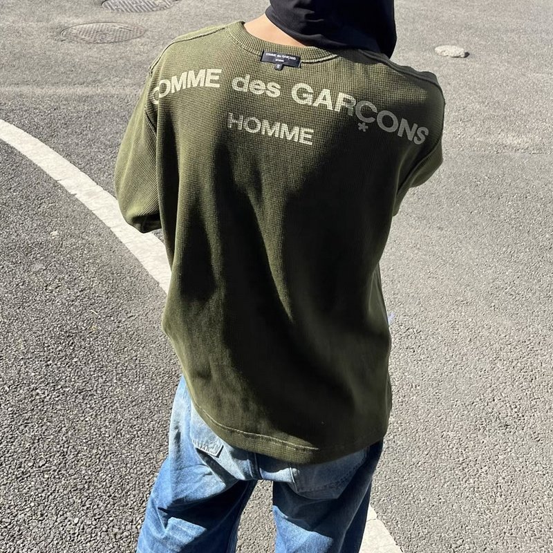 Лонгслив Сomme Des Garcons Long Inscription Back "Khaki" фото № 9
