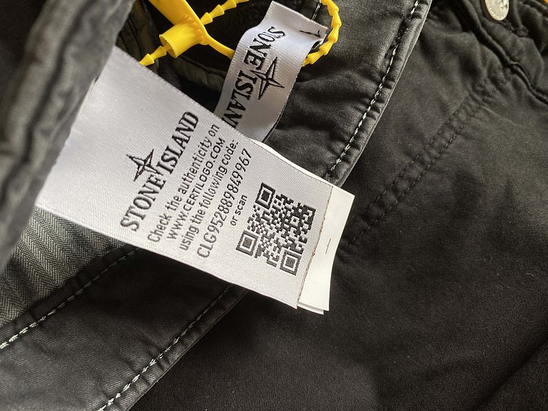 Брюки-карго Stone Island Embroidered Pocket Logo "Khaki" фото № 4