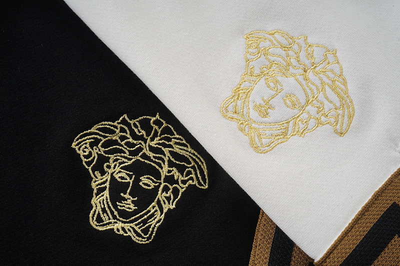 Шорты Versace Small Brand Logo "White" фото № 3