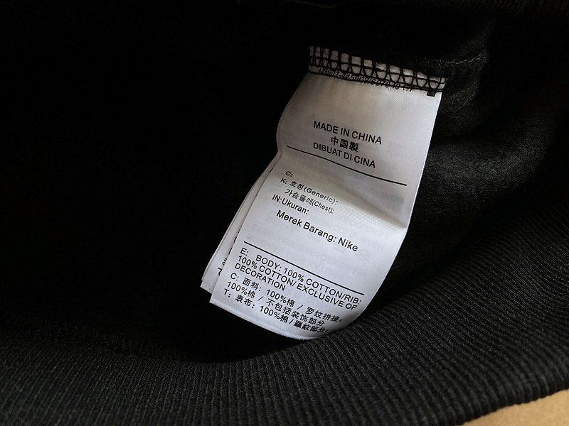 Свитшот Nike With Logo And Embroidered Lines "Black" фото № 9