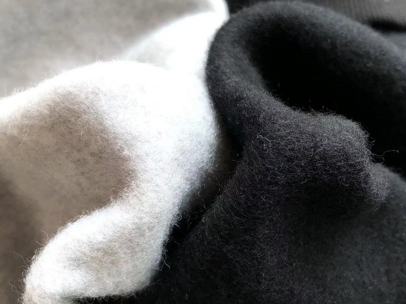 Худи Trapstar Embroidered Logo With Three Color Background Above Inscription "Black" фото № 4