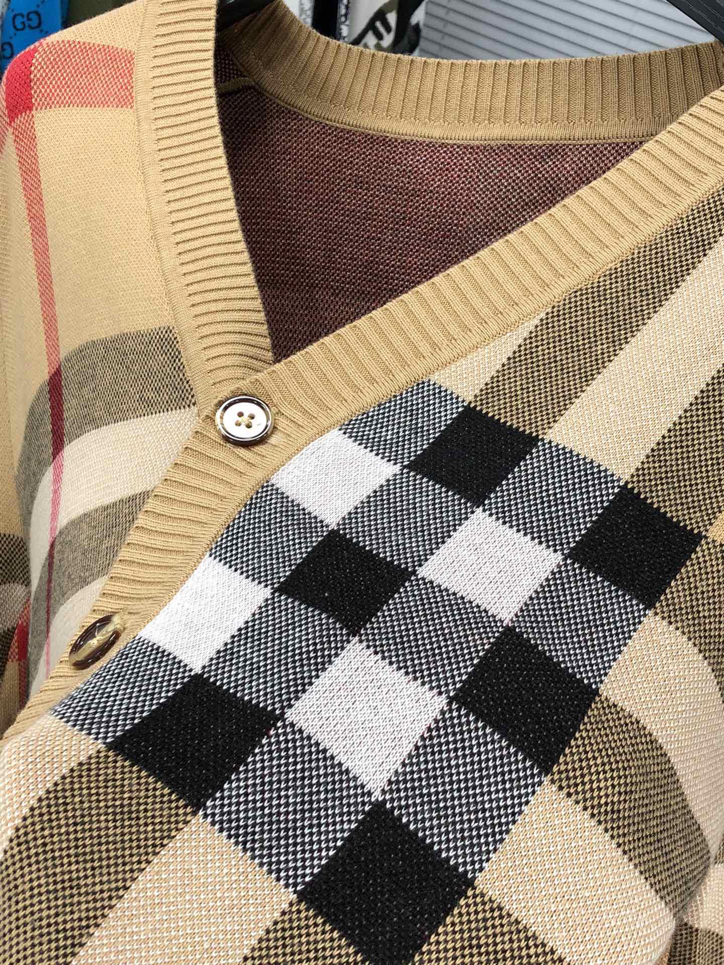 Кардиган Burberry Checked Allsides Print Colorful Lines "Brown" фото № 7