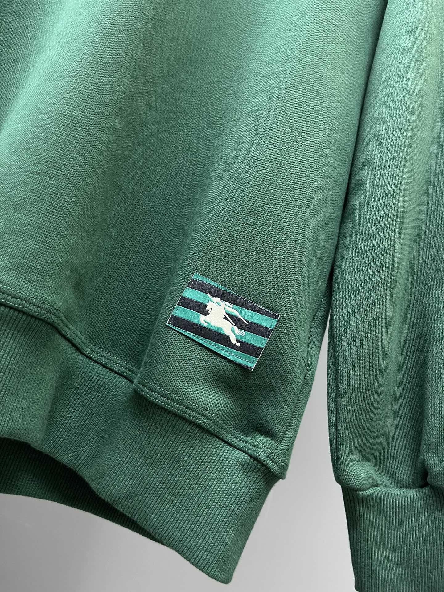 Свтишот Burberry Frontside Print On Stripe Warrior On The Horse "Green" фото № 4