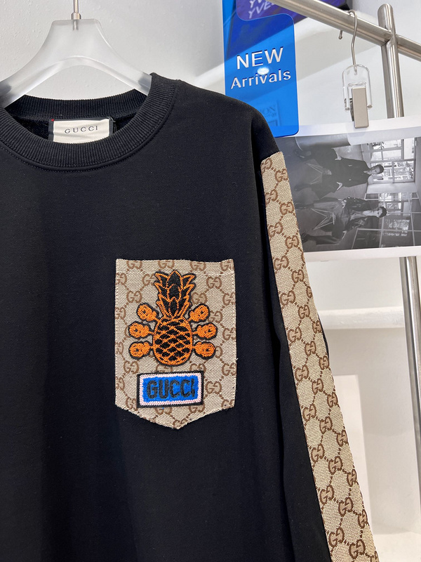 Свитшот Gucci Brand Style On The Sleeve "Black" фото № 2