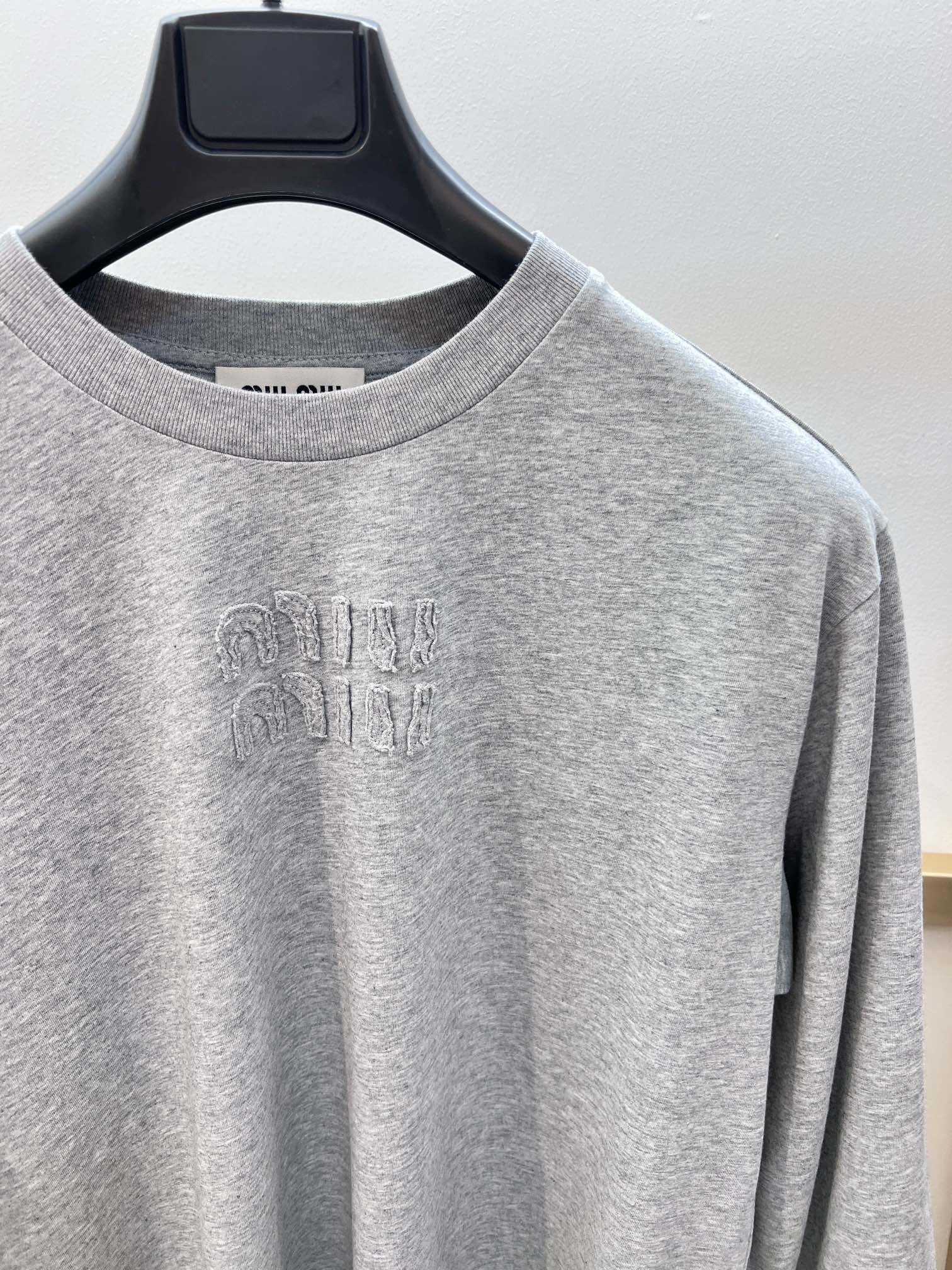 Свитшот Miu Miu Frontside Upside Clear Logo Miu Miu "Gray" фото № 3