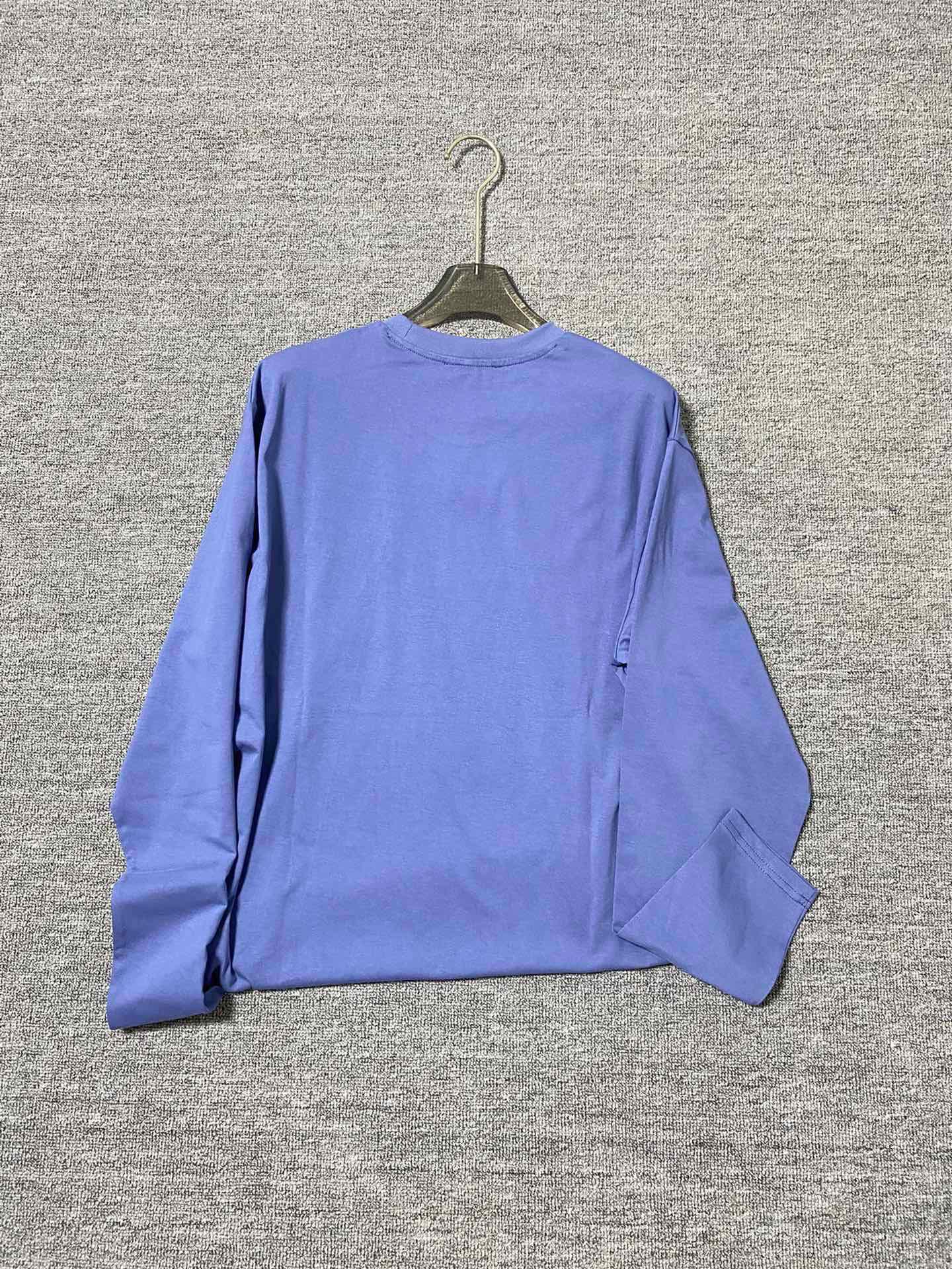 Свитшот Miu Miu Frontside Logo Miu Miu On The Blue Pocket "Blue" фото № 4