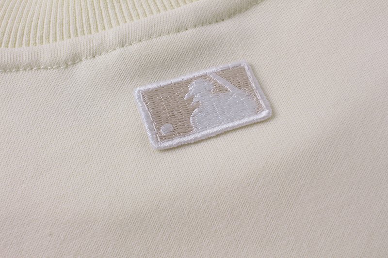 Свитшот MLB With Letters Patch "Cream" фото № 2